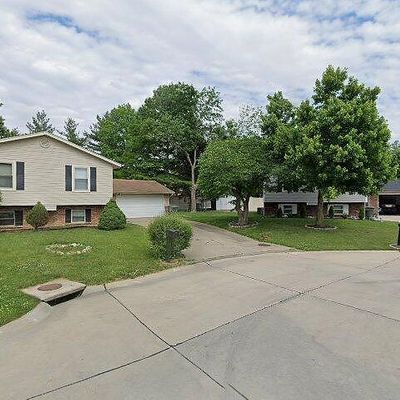 730 N Yosemite Ct, Saint Peters, MO 63376