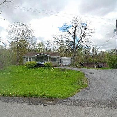 7335 State Route 90 N, Cayuga, NY 13034