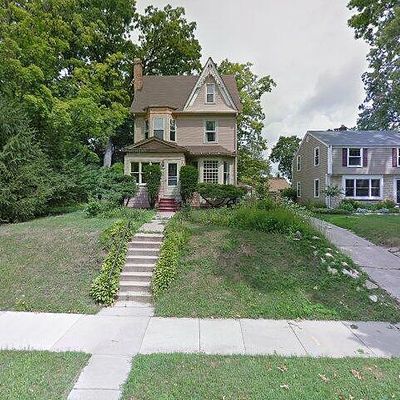 7410 Watson Ave, Milwaukee, WI 53213