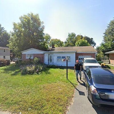 75 Thomas St, Chicopee, MA 01013