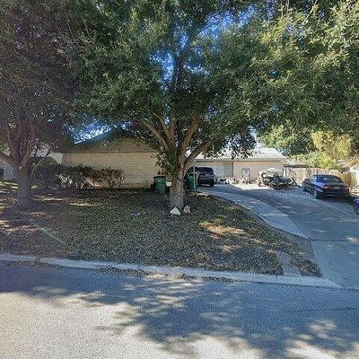 7505 Leading Oaks St, Live Oak, TX 78233