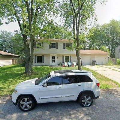 761 Timberline Pkwy, Valparaiso, IN 46385