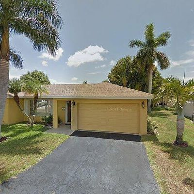 7612 Nw 72 Nd Ave, Tamarac, FL 33321