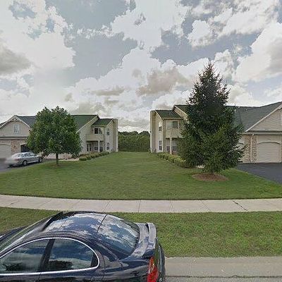 7674 Creek Bnd, Rockford, IL 61114