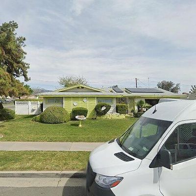 771 N Mulberry Ave, Rialto, CA 92376