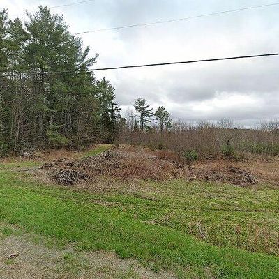 78 Village Rd, Jackson, ME 04921