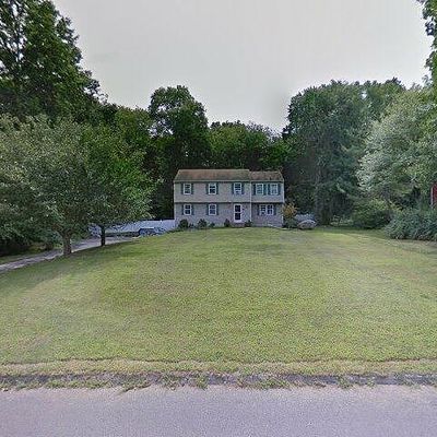78 Trailwood Dr, Guilford, CT 06437