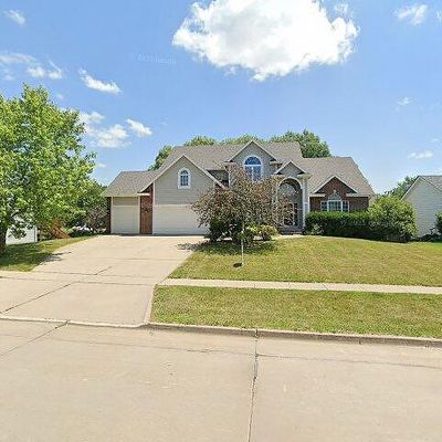 785 Se Oak Leaf Ln, Waukee, IA 50263