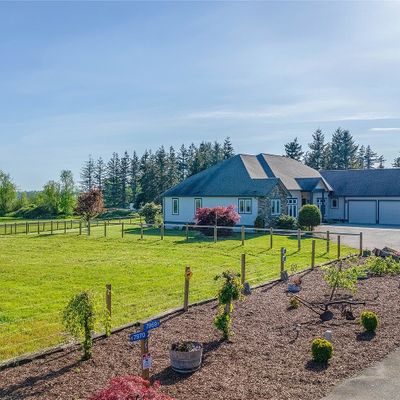 7969 Rodeo Dr, Lynden, WA 98264