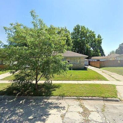 8029 W Lynmar Ter, Milwaukee, WI 53222