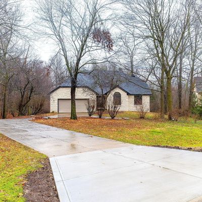 8027 Hickory Ridge Ct, Lewis Center, OH 43035