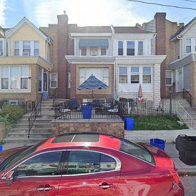 6720 N Smedley St, Philadelphia, PA 19126