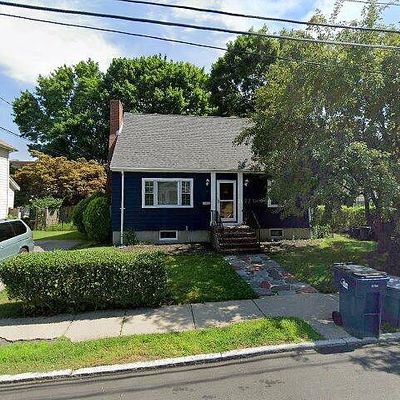 7 Glenhaven Rd, West Roxbury, MA 02132