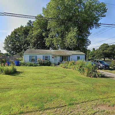 7 Indian Field Rd, Groton, CT 06340
