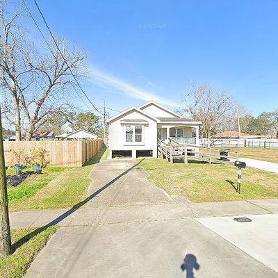 70 Old Hickory St, Chalmette, LA 70043