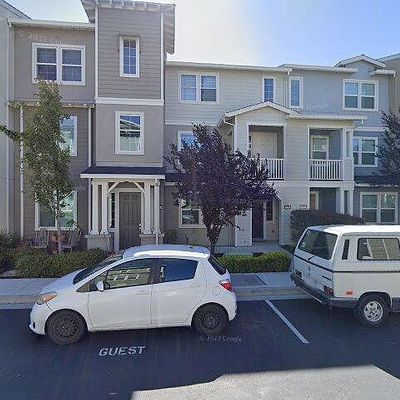 704 Jetty Dr, Richmond, CA 94804