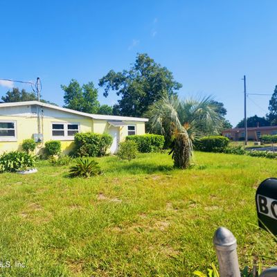 705 Bonita Rd, Atlantic Beach, FL 32233