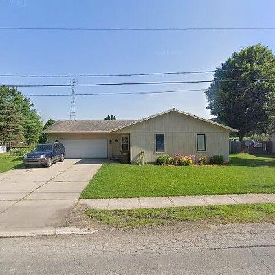 705 Calvary Ln, Angola, IN 46703