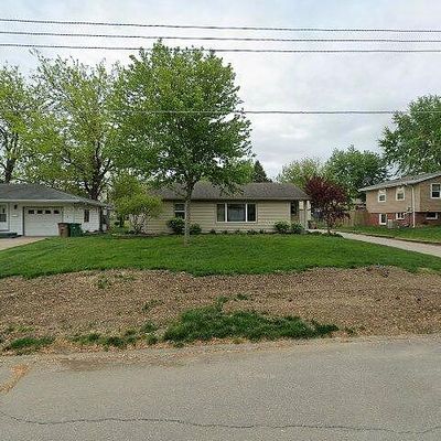 706 2 Nd St Se, Altoona, IA 50009