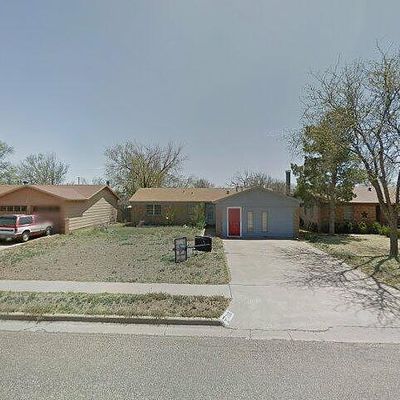 708 13 Th St, Shallowater, TX 79363