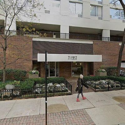 71 E Division St #502, Chicago, IL 60610