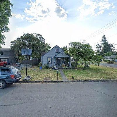 710 N 19 Th St, Cottage Grove, OR 97424