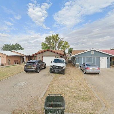 711 Los Arboles, Carlsbad, NM 88220