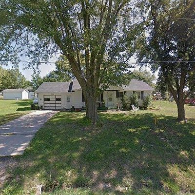 713 S Davis St, Hamilton, MO 64644