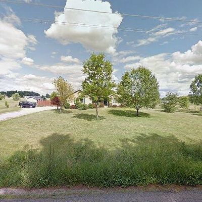 8850 Grove Church Rd, Gambier, OH 43022