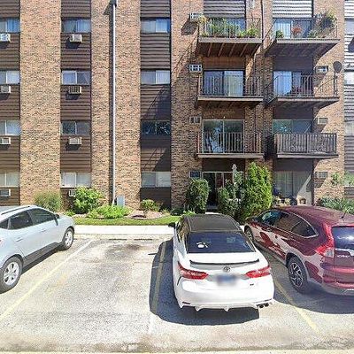 8936 N Parkside Ave #206, Des Plaines, IL 60016