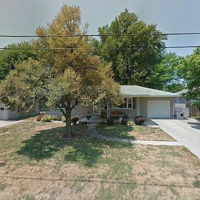 9 Edgehill Ct, Jacksonville, IL 62650