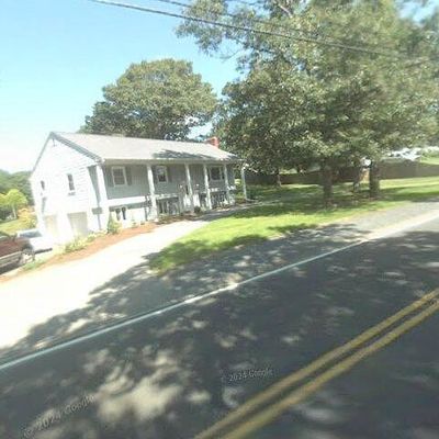 9 Hopkins Rd, Plymouth, MA 02360