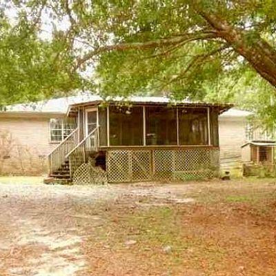 9 Marion Dr, Defuniak Springs, FL 32433