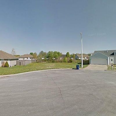 905 W Brookshire Ct, Ozark, MO 65721