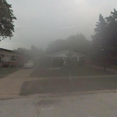 909 Highland Ave, Thornton, IL 60476