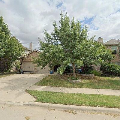 9136 Liberty Crossing Dr, Fort Worth, TX 76131