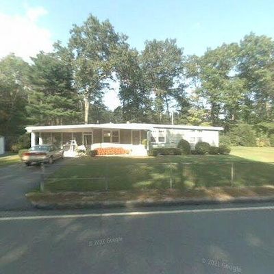 92 N Frontage Rd, Danielson, CT 06239