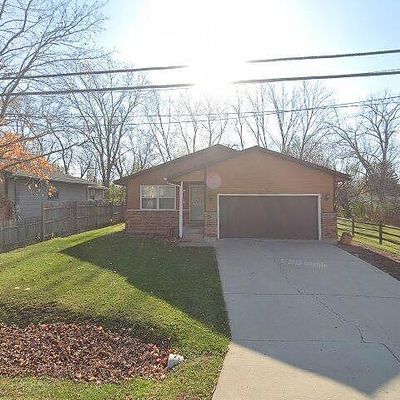 921 Mayfield Dr, Round Lake Beach, IL 60073