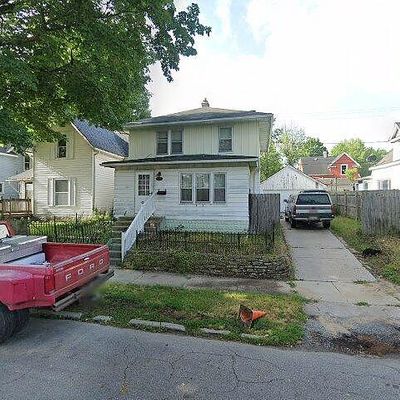 922 Milton St, South Bend, IN 46613
