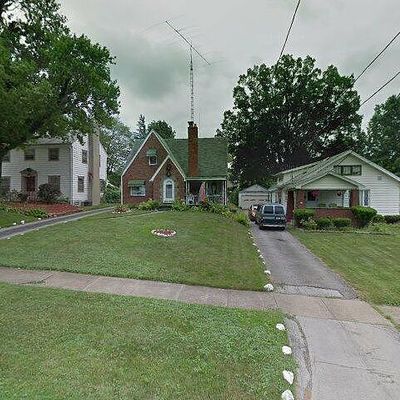 929 Winona Dr, Youngstown, OH 44511