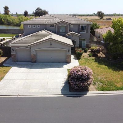 9480 Hillsborough Way, Chowchilla, CA 93610