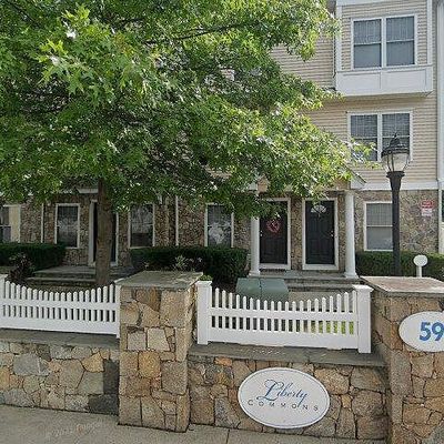 95 Liberty St #D1, Stamford, CT 06902