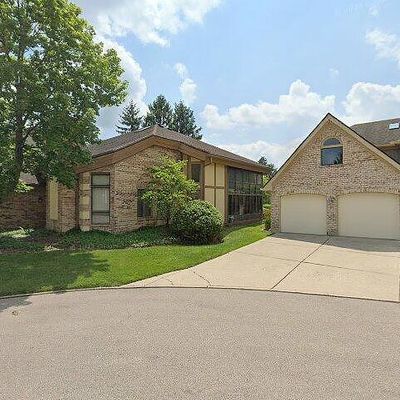 950 Fawn Lea Trl, Dayton, OH 45459