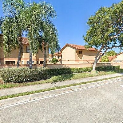 968 Sw 112 Th Ter, Pembroke Pines, FL 33025