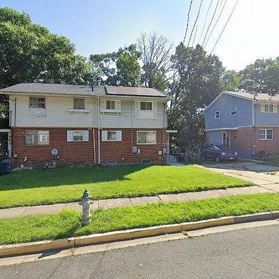 805 Booker Dr, Capitol Heights, MD 20743