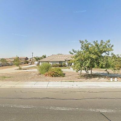 8056 12 Th Ave, Hanford, CA 93230