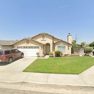 808 W Cleo Ave, Porterville, CA 93257