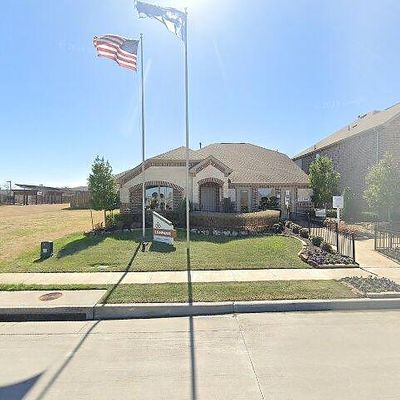 809 Black Hawk Dr, Princeton, TX 75407