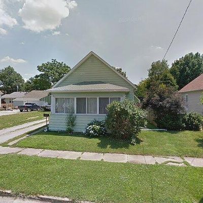 810 W Market St, Taylorville, IL 62568