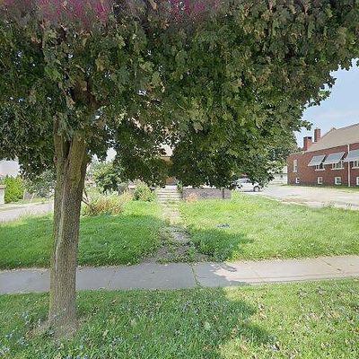 815 E Buchtel Ave, Akron, OH 44305